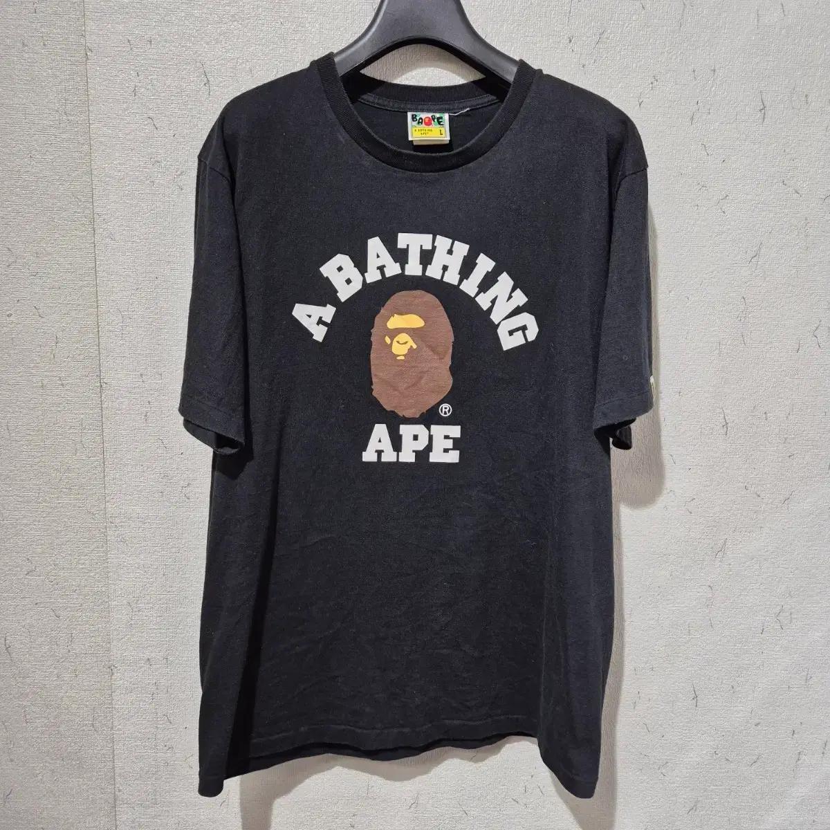 베이프 A BATHING APE 반팔티 2