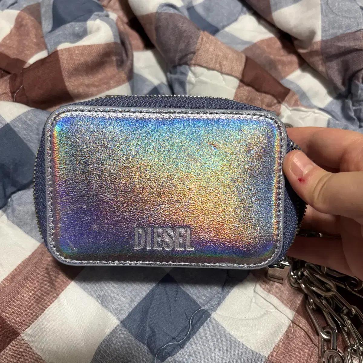 디젤 DIESEL 홀로그램 미니 체인백 2
