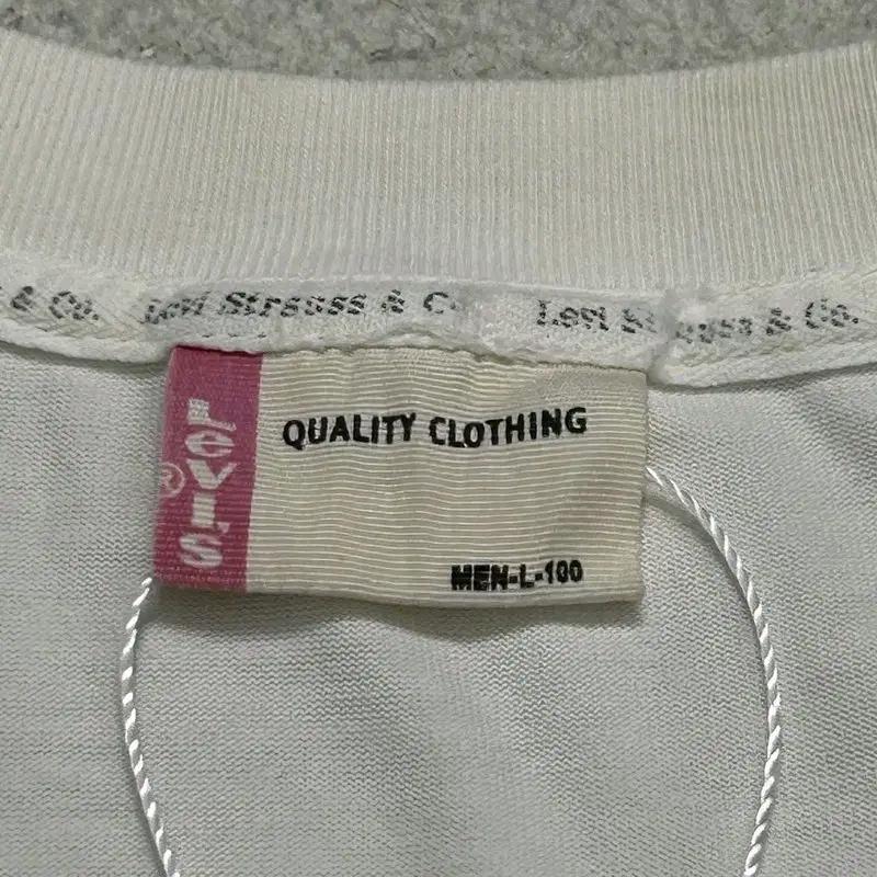 LEVI'S 자수 프린팅 티셔츠 L 7