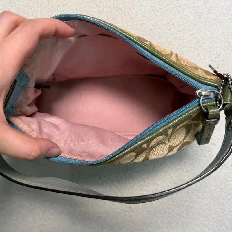 코치 시그니처 패치워크 숄더백 5