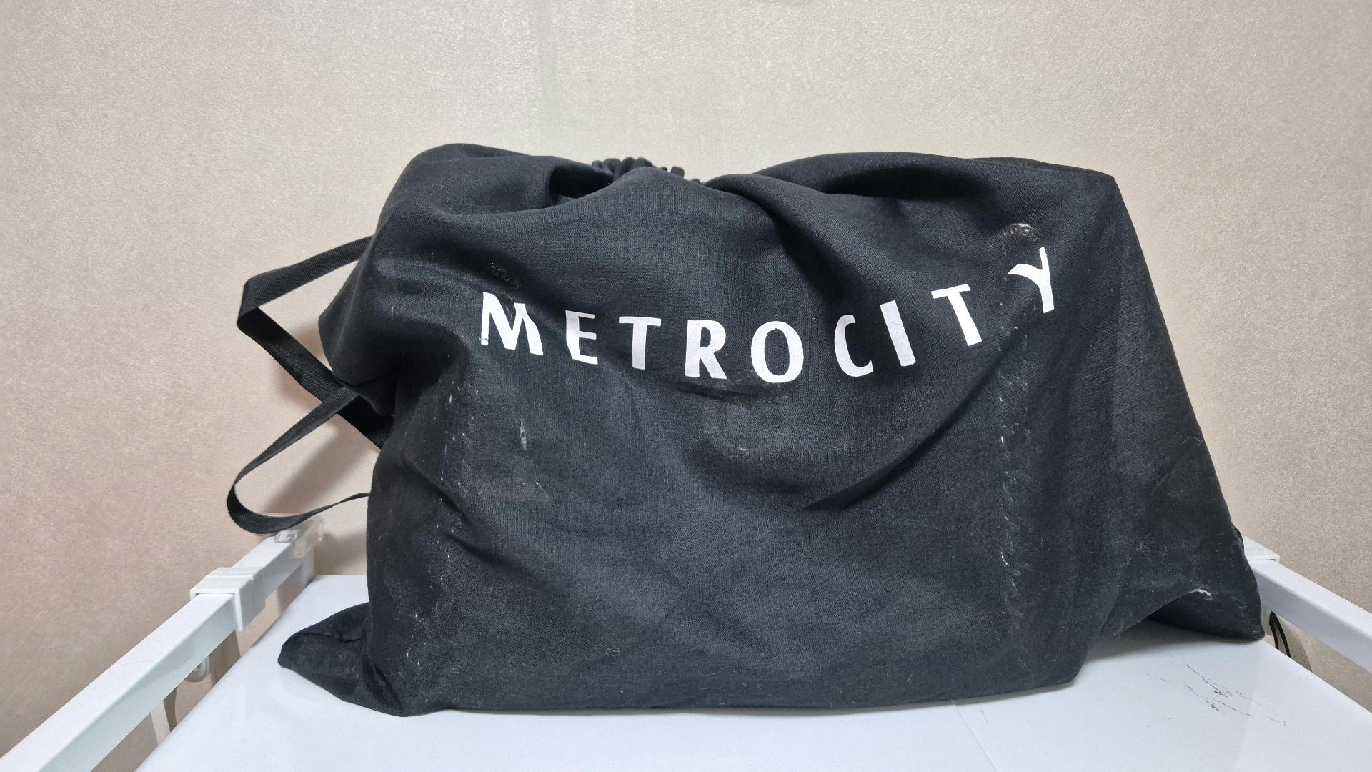 메트로시티 가죽 체인 숄더백 블랙 3