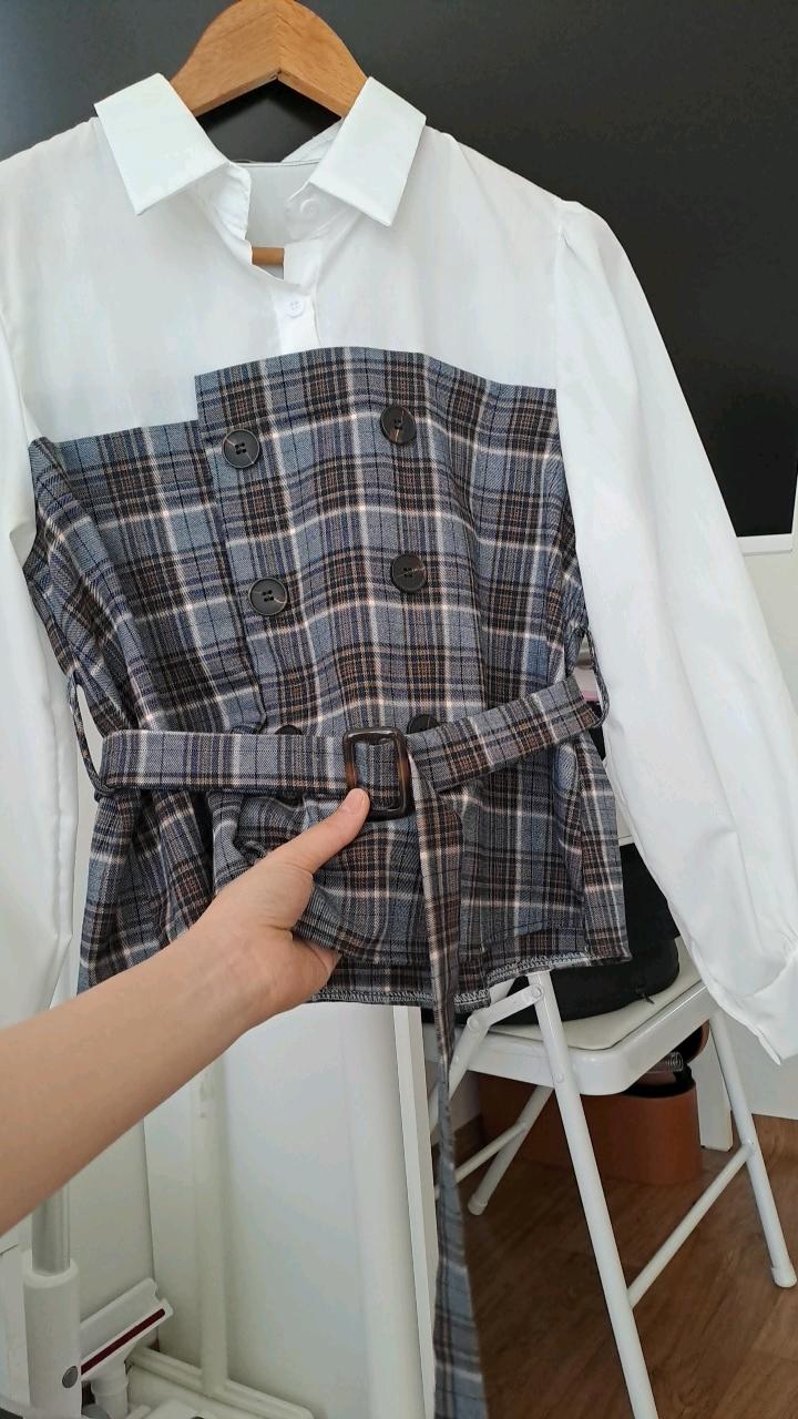 JJ지고트 체크 배색 벨티드 블라우스 9