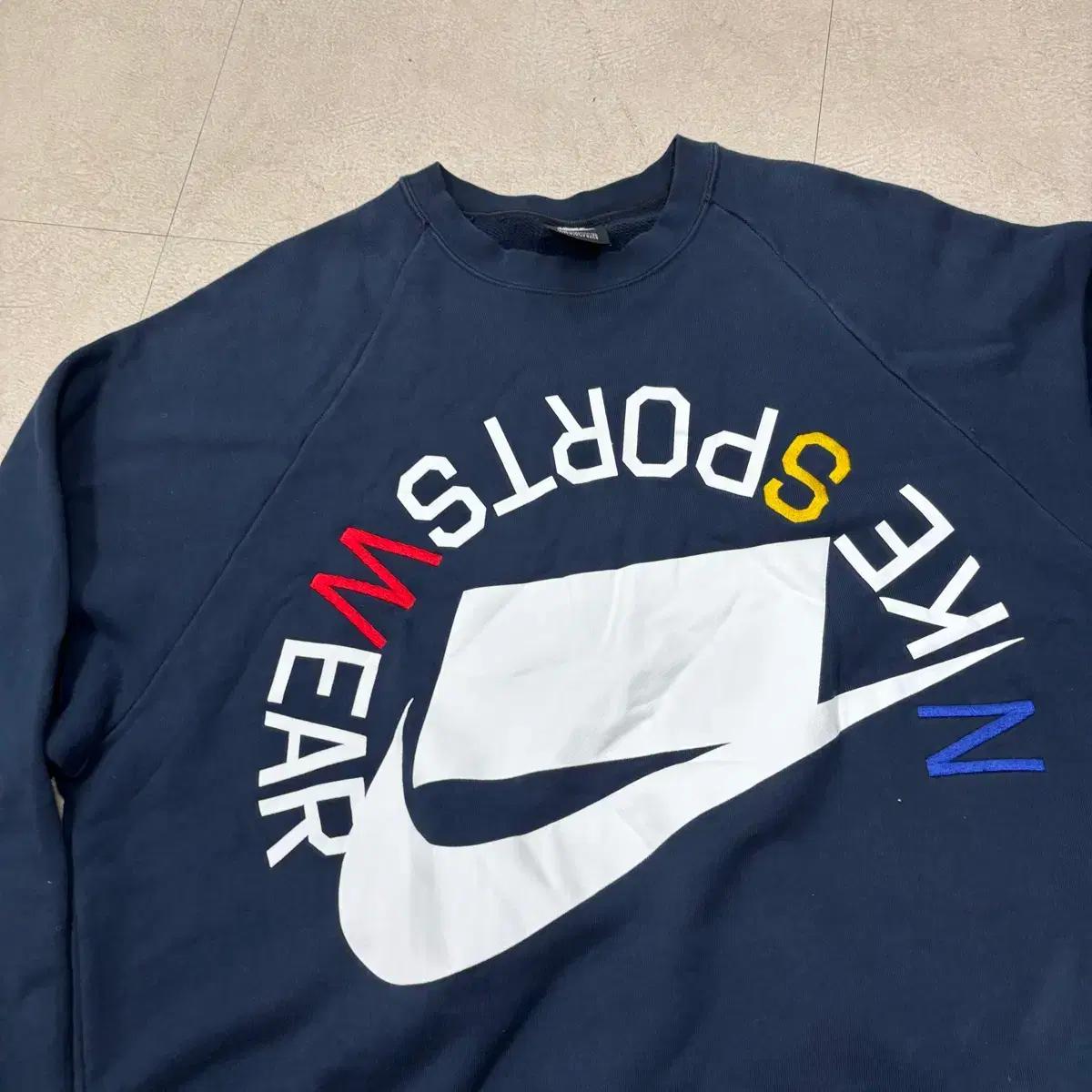 나이키 스포츠웨어 빅로고 네이비 맨투맨 3