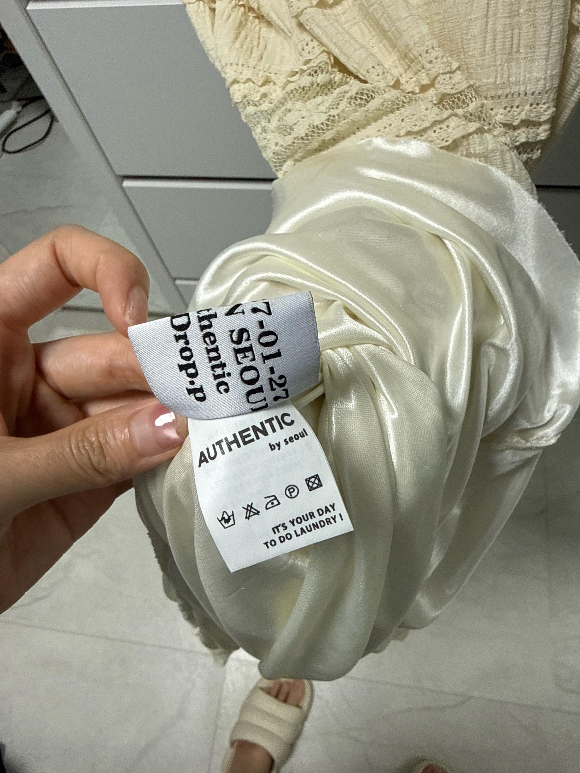 어센틱 레이스 슬리브리스 롱 원피스 아이보리 3