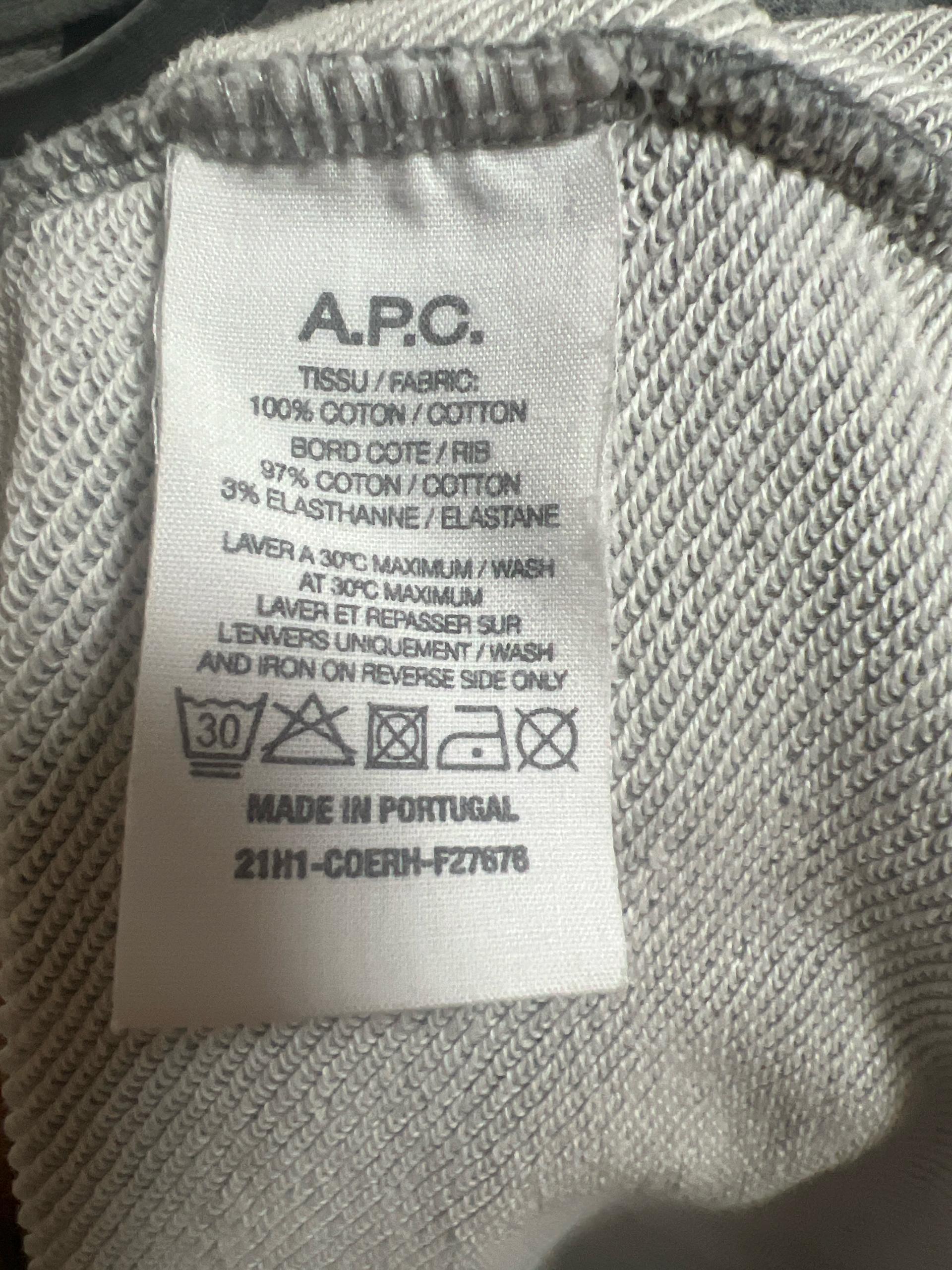 A.P.C. 로고 프린트 맨투맨 티셔츠 그레이 4