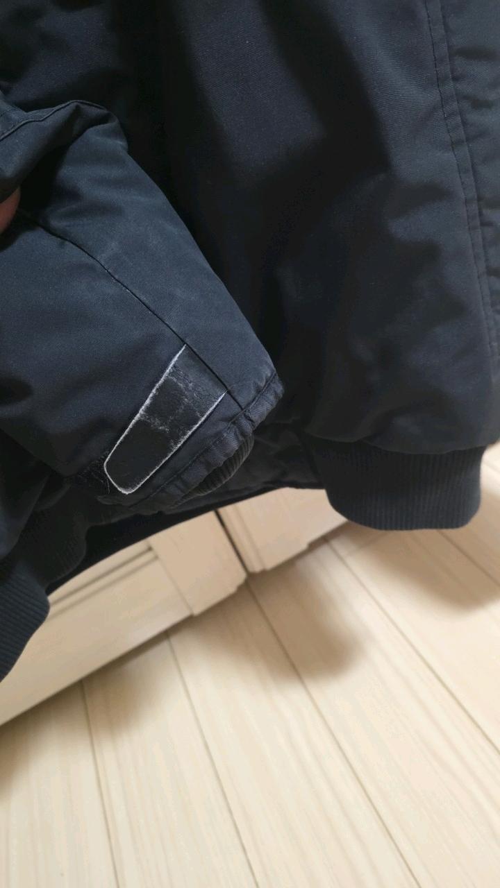 뉴발란스 아웃도어 후드 패딩 점퍼 블랙 3