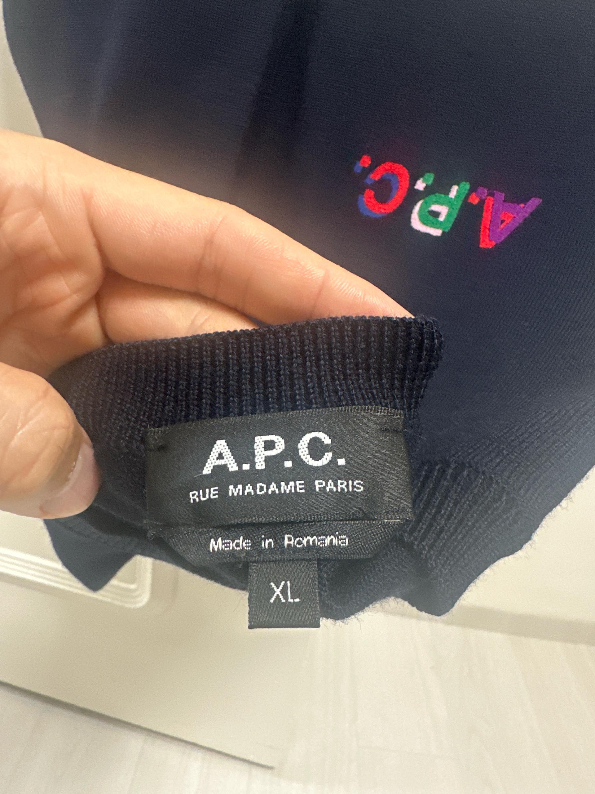 A.P.C. 멀티 컬러 로고 자수 라운드 니트 네이비 3
