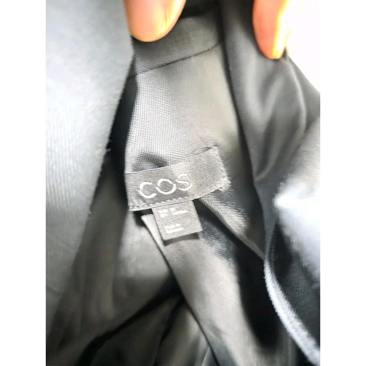 M 코스 COS 블랙 원버튼 베스트 D537 3