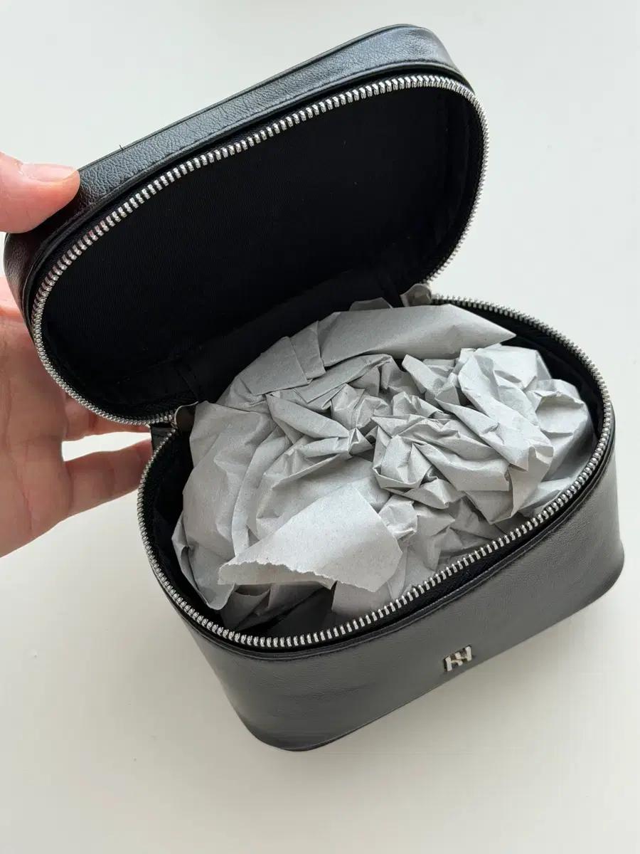 헤라 메이크업 파우치 블랙 5