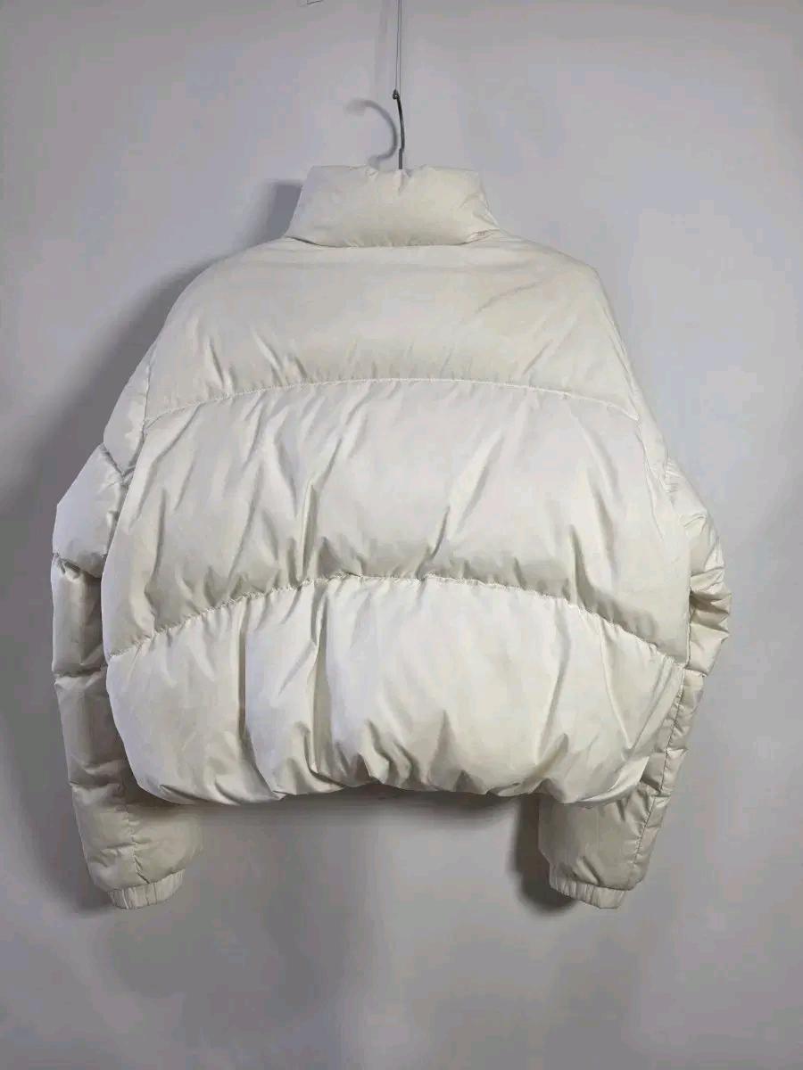 디스커버리 헤이니 글로우 다운 숏패딩 8