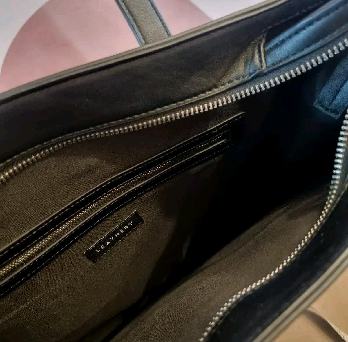 LEATHER 레더Y 스퀘어 토트백 6