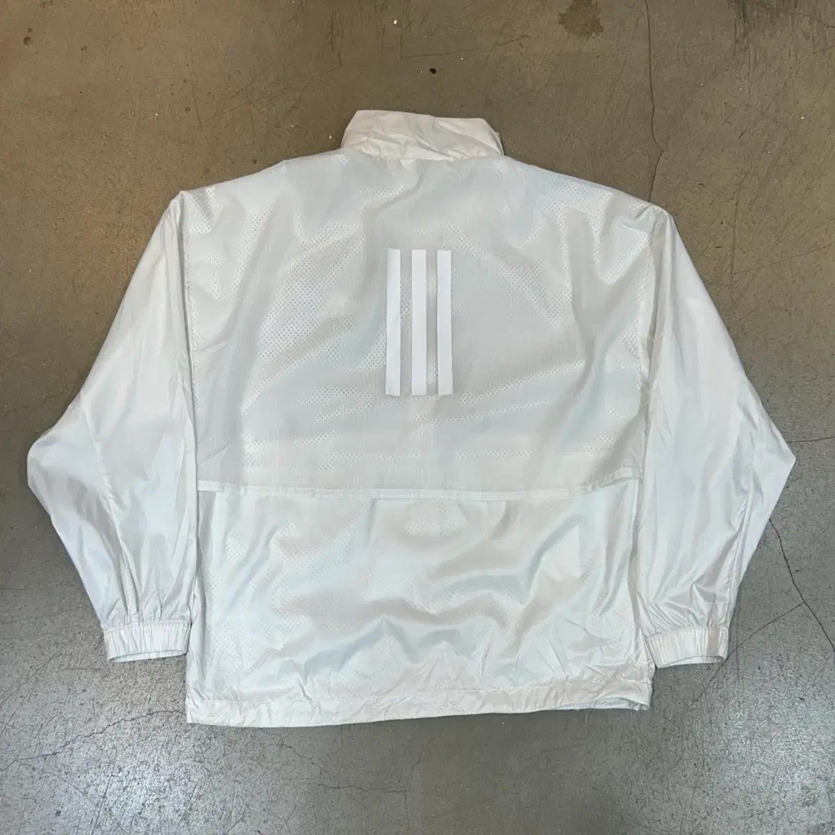 XL 아디다스 화이트 바람막이 4