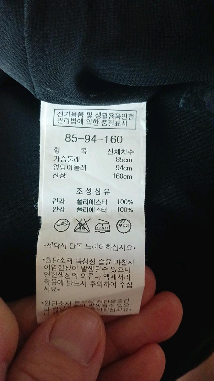 나이스클랍 플라워 패턴 셔링 원피스 5