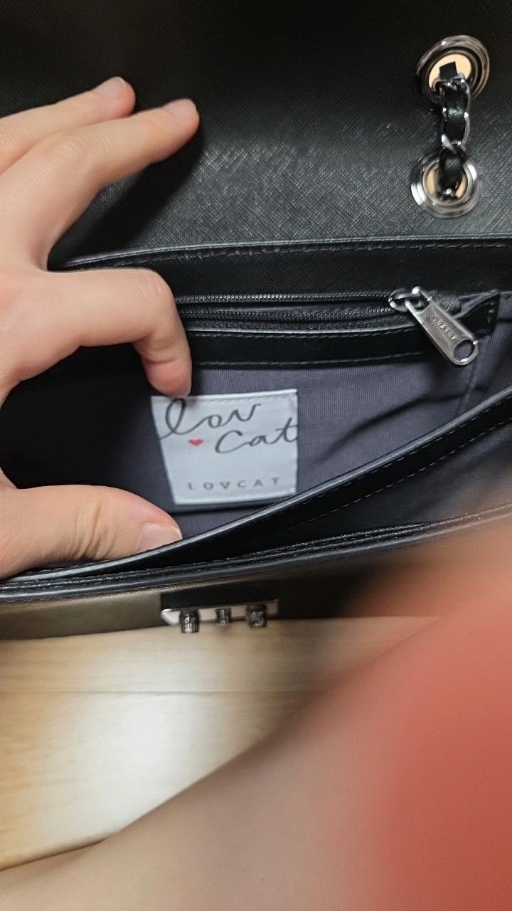 러브캣 사피아노 체인 숄더백 블랙 3