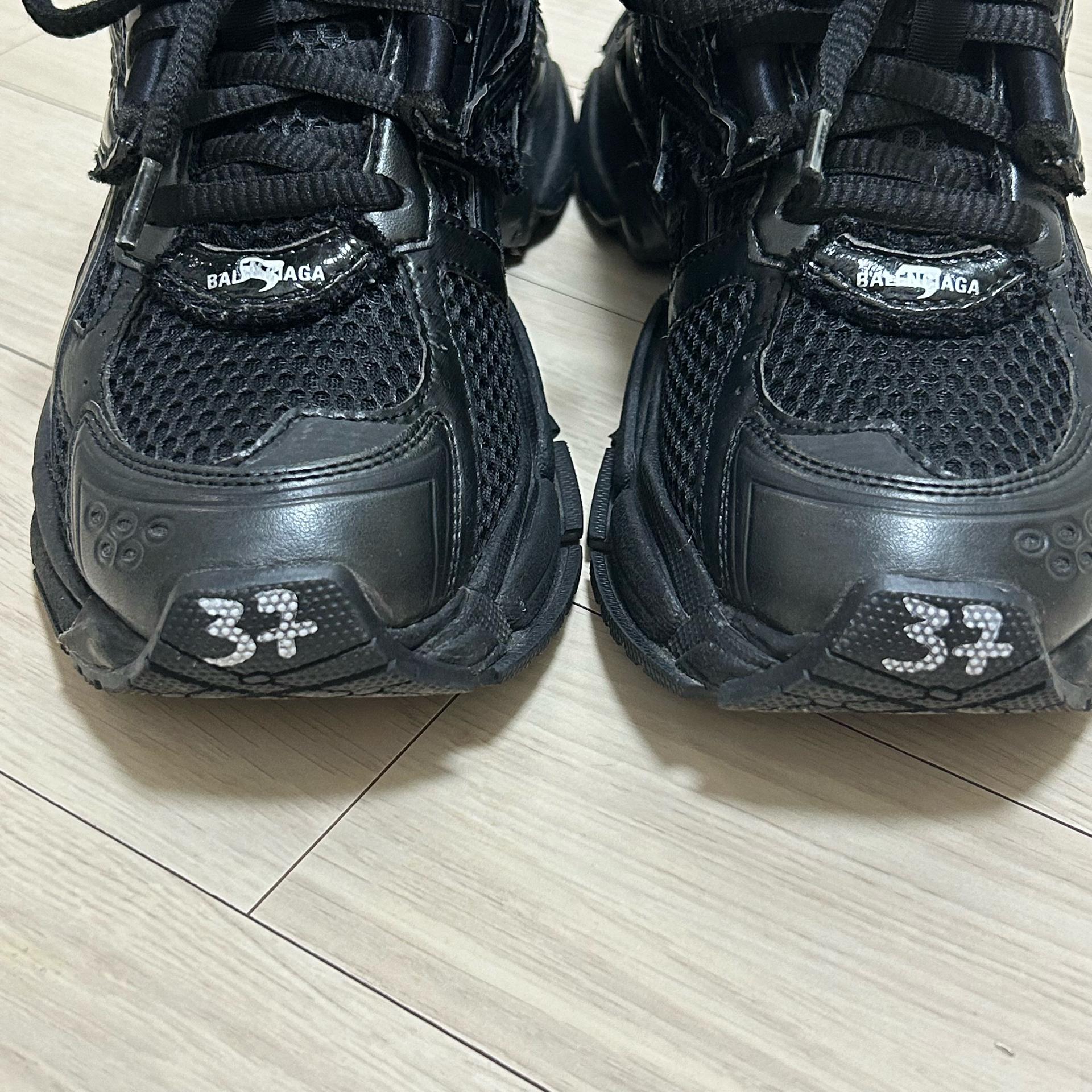 발렌시아가 러너 올 블랙 6