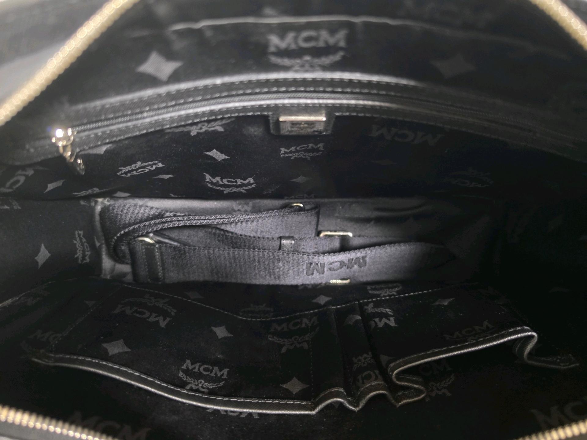 MCM 블랙 사피아노 토트백 4