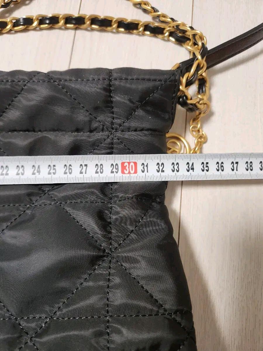 헤지스 핸드백 HIBA4E556BK 블랙 퀼팅 나일론 체인숄더백나일론 4