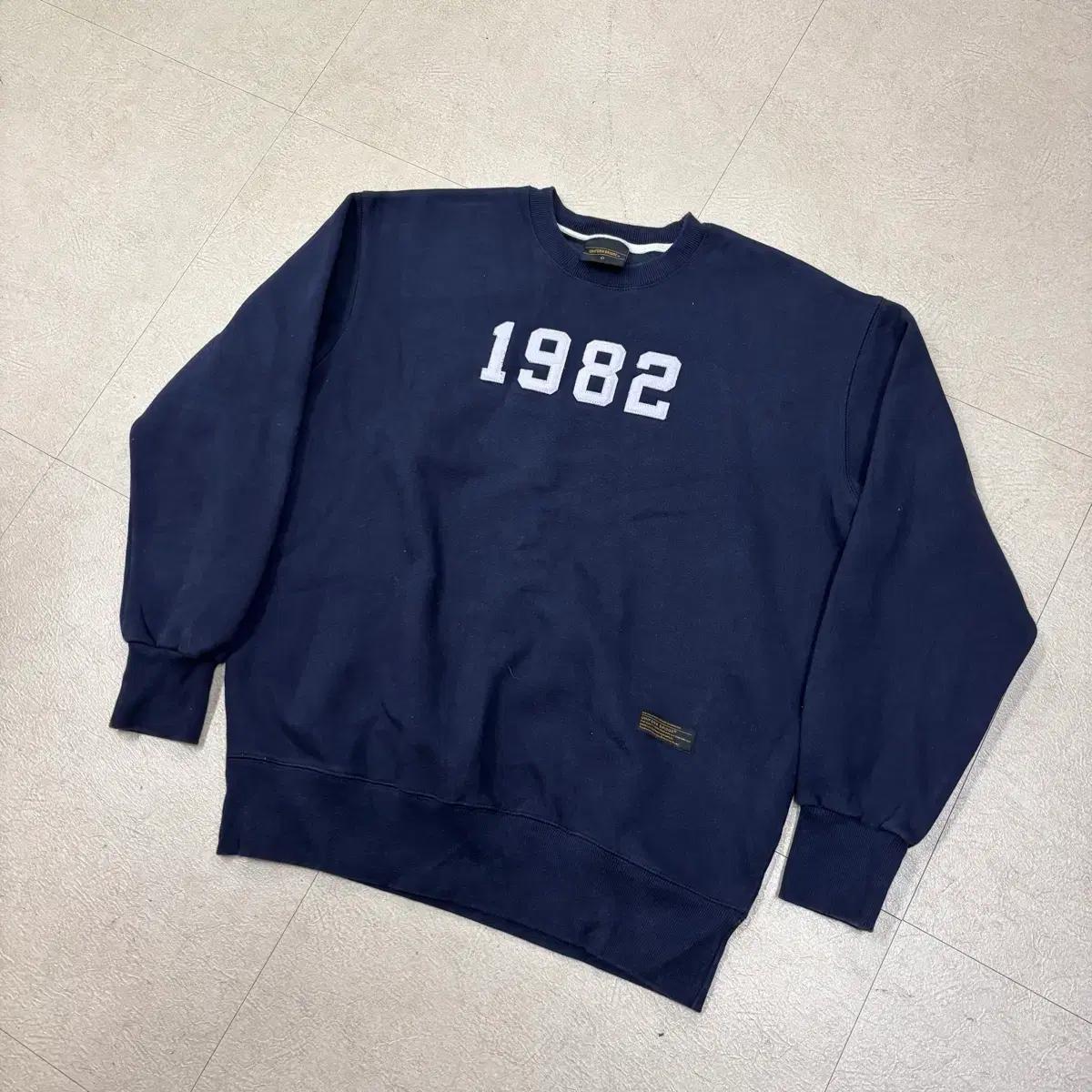 유니폼 브릿지 1982 네이비 맨투맨 2