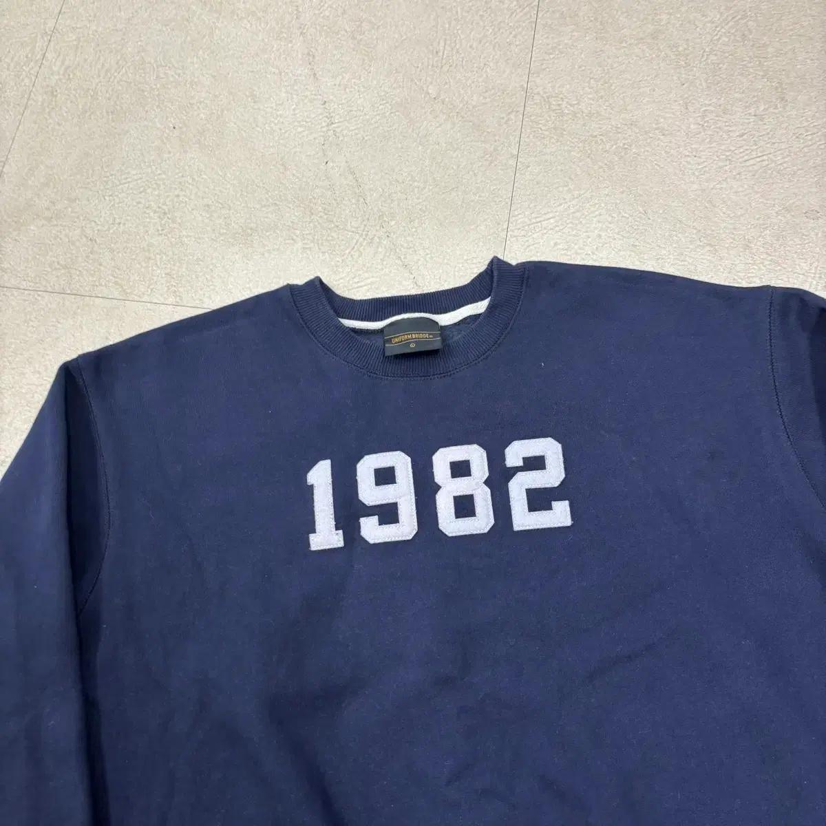 유니폼 브릿지 1982 네이비 맨투맨 3