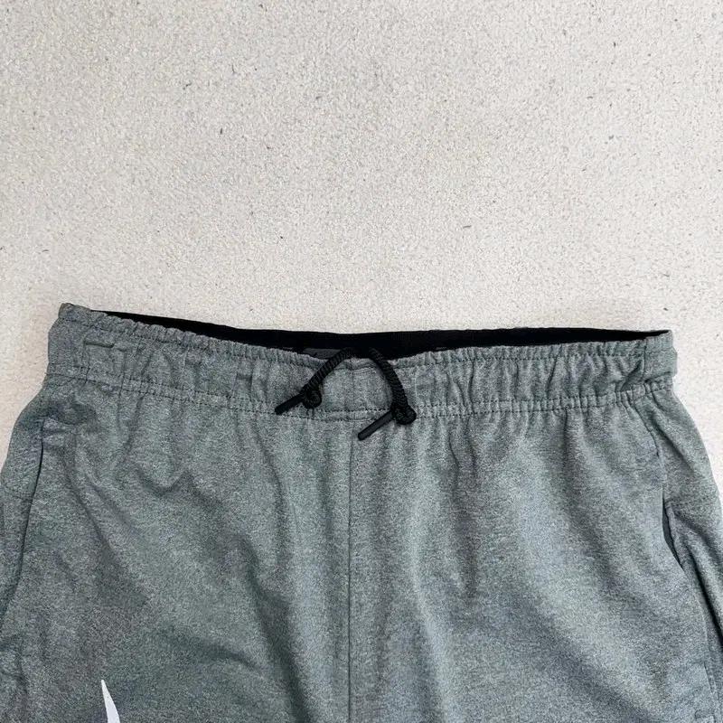 NIKE 프로 드라이핏 트레이닝 숏팬츠 그레이 M 6