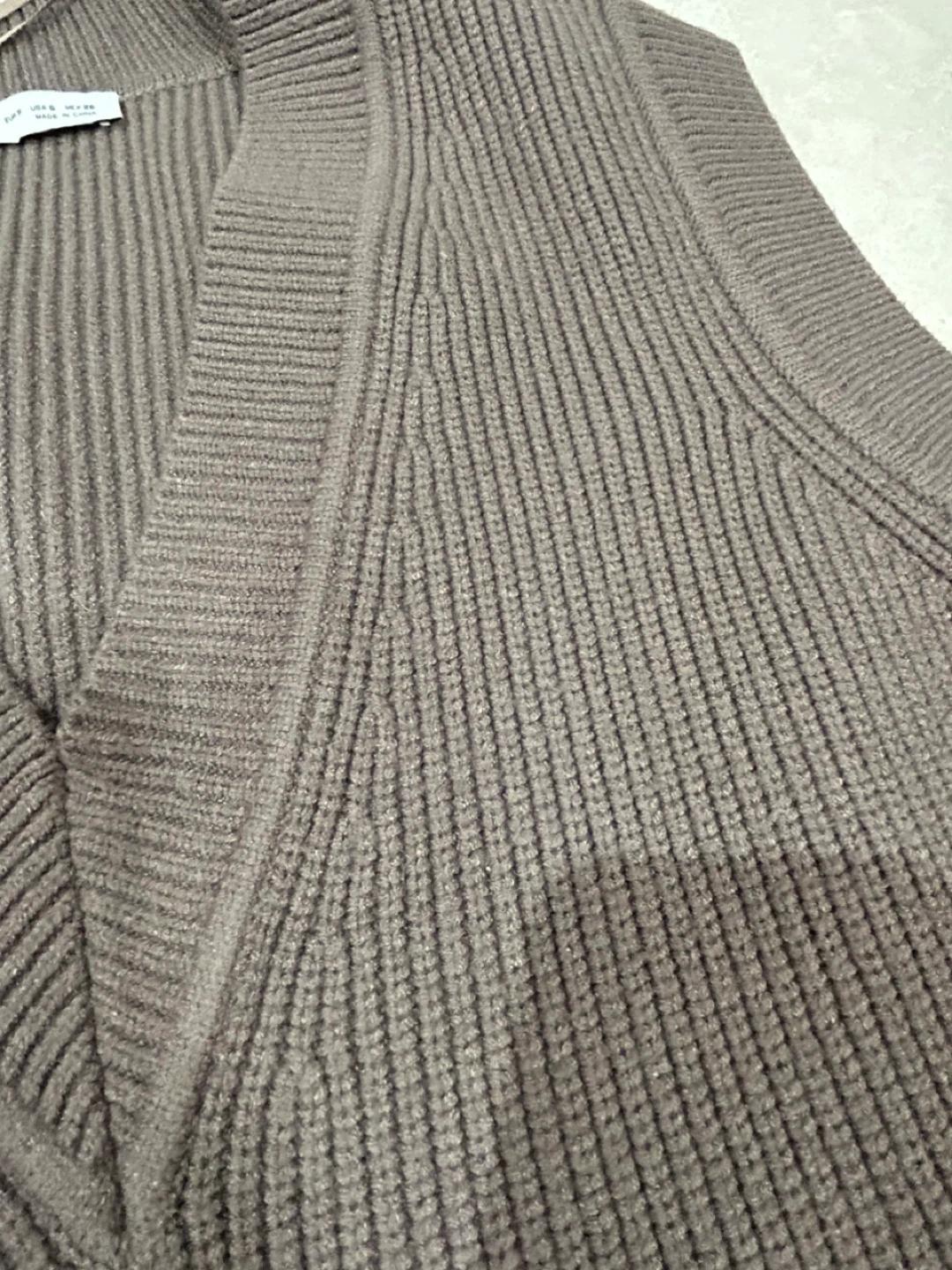 ZARA 브이넥 니트 조끼 8