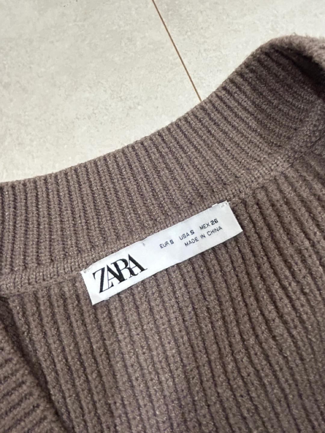 ZARA 브이넥 니트 조끼 7