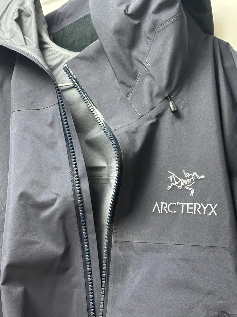 아크테릭스 베타 AR 자켓 블랙 사파이어 xs 4