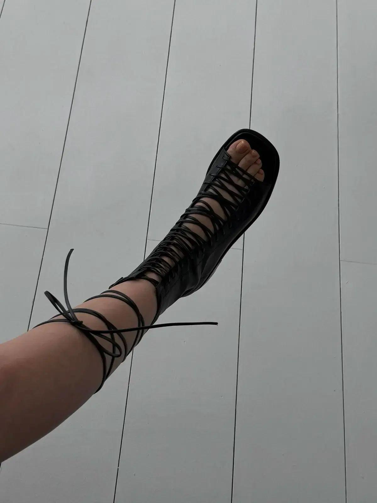 @9472 드레스업 부츠샌들 3cm 끈샌들 240 블랙-새상품 11