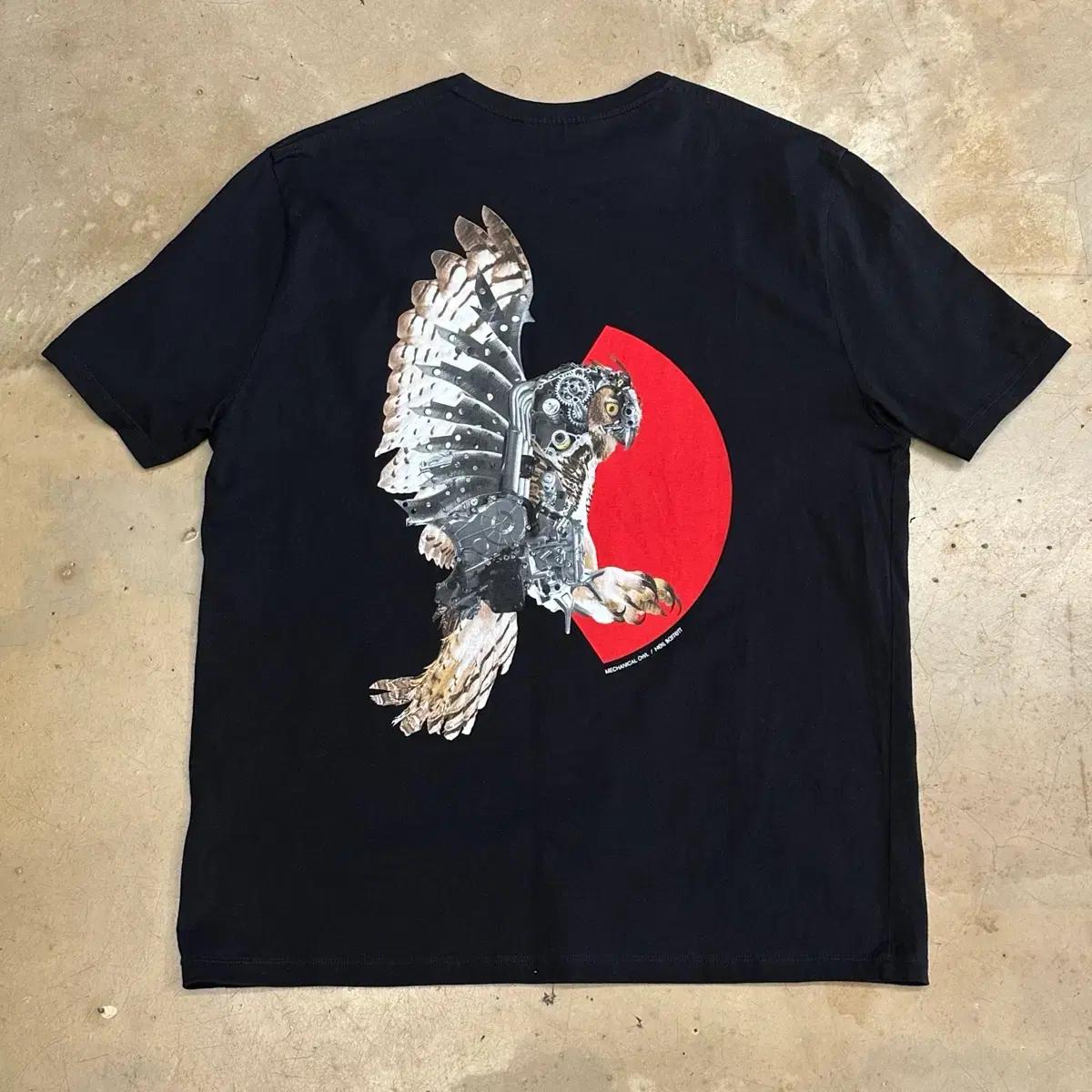 XL 닐바렛 블랙 프린팅 반팔티 4
