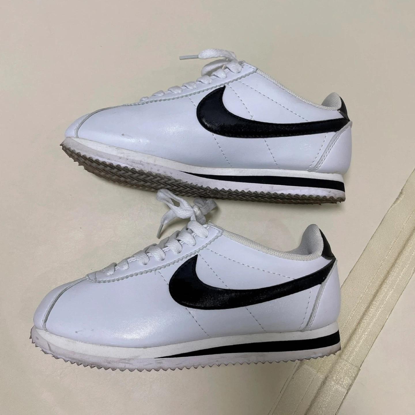 나이키 코르테즈 240 4