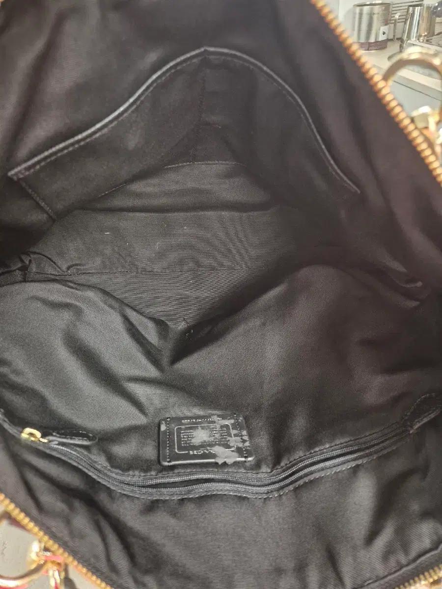 코치 블랙 가죽 토트백 7