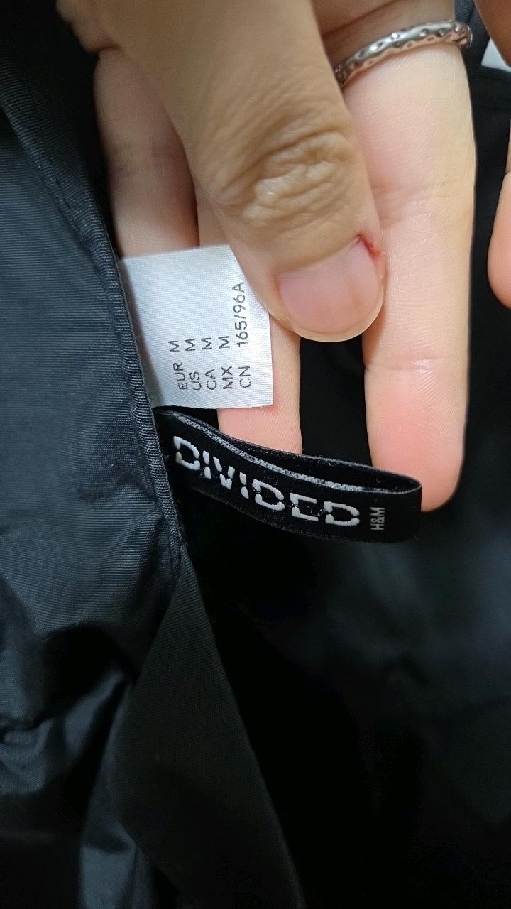 H&M Divided 스퀘어넥 퍼프 슬리브 블라우스 4