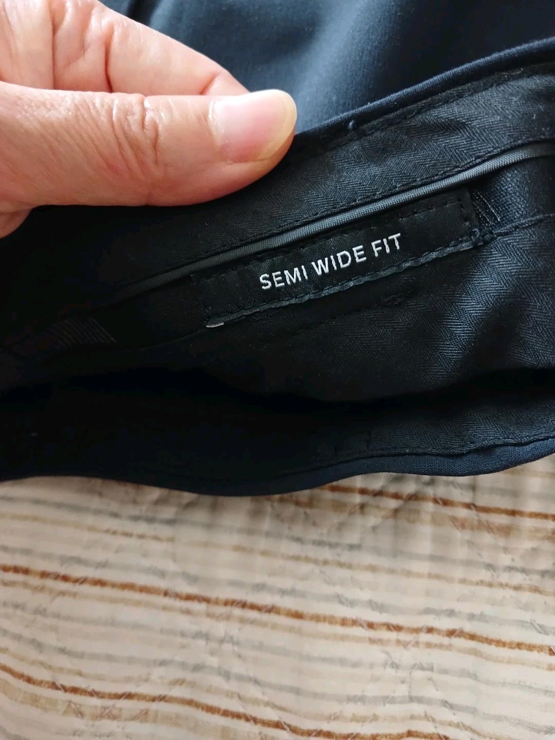 무신사 스탠다드 네이비 세미 와이드핏 팬츠 30 4