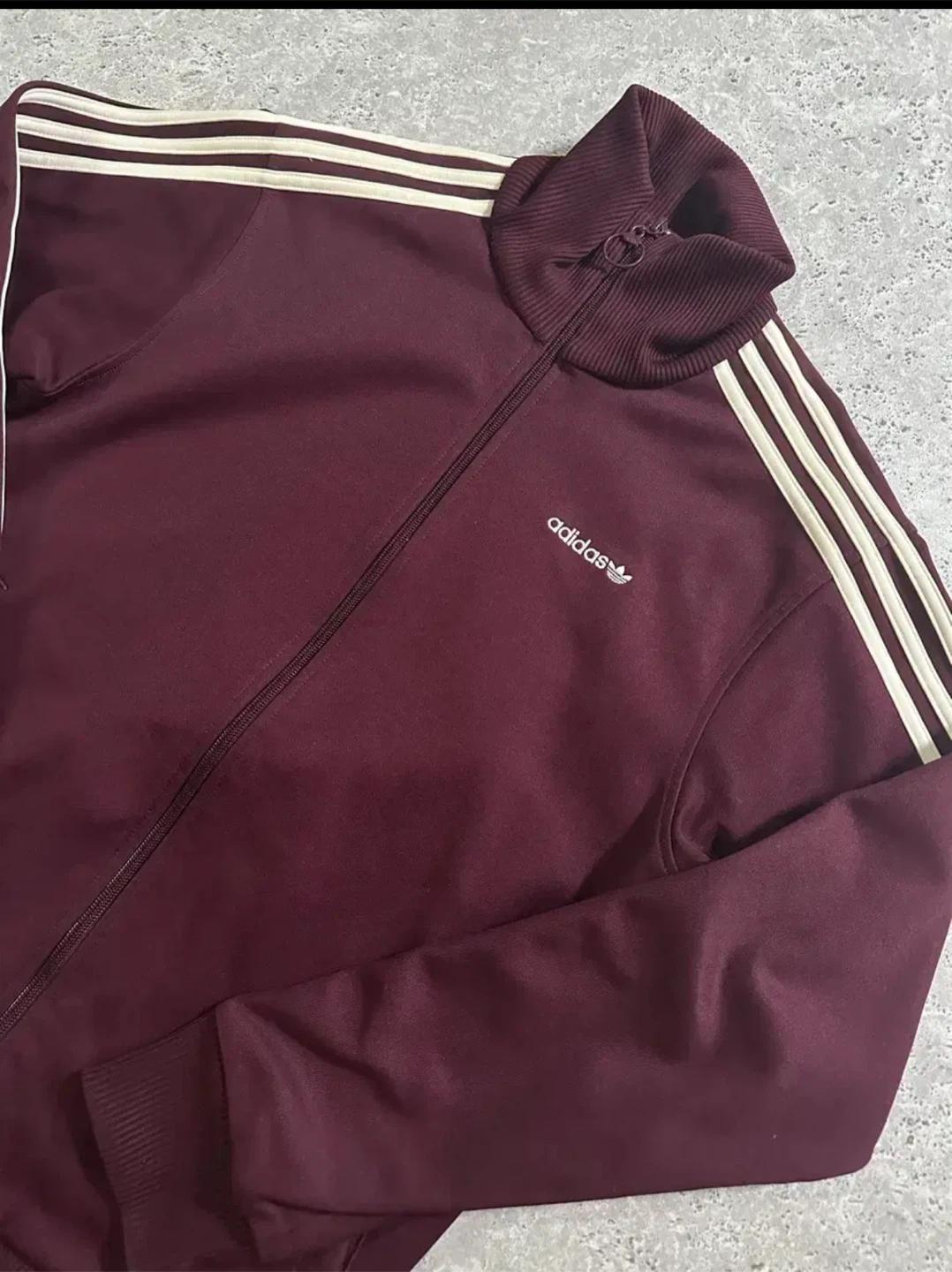 00s Adidas 버건디 베어 그래픽 트랙탑 2