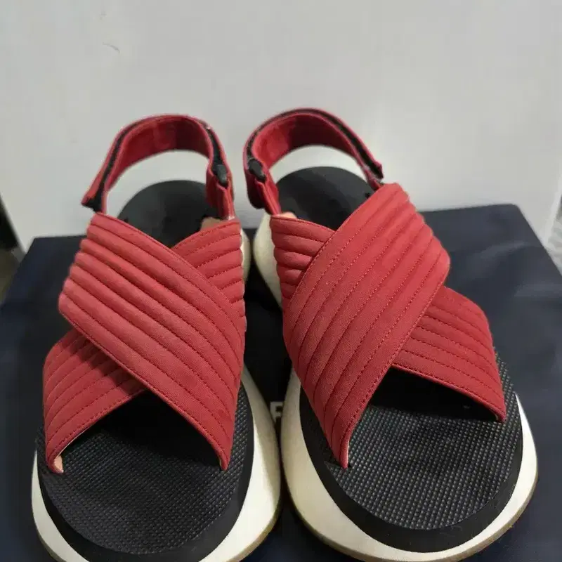 명품 마르니 샌들 245 4