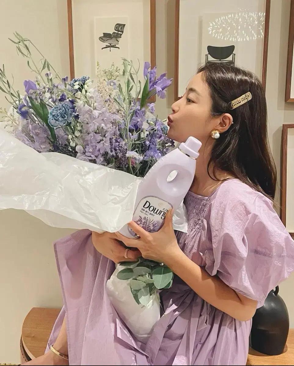 [온앤온] 기은세 스퀘어넥 볼륨 롱 원피스 라벤더 2