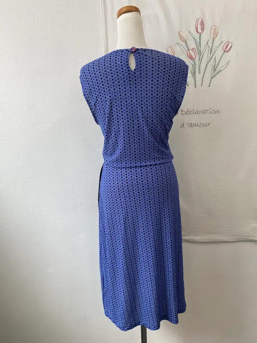 BCBG 가죽끈 포인트 민소매 원피스 8