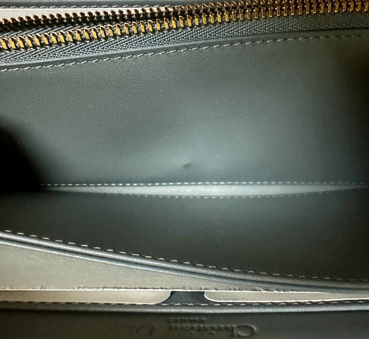 (새상품급)디올 레이디 디올 보야져 장지갑 블루 7