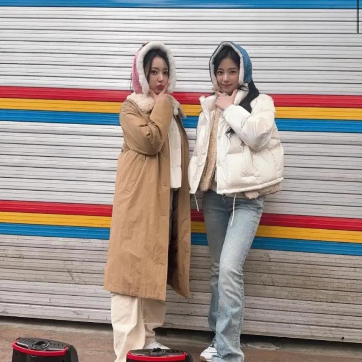 마크엠 여성 광택 후드 패딩 점퍼 아이보리 (카즈하착용) 2