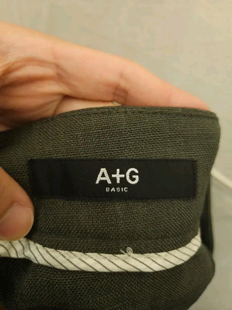 The AtG 카키색 핀턱 반바지 5