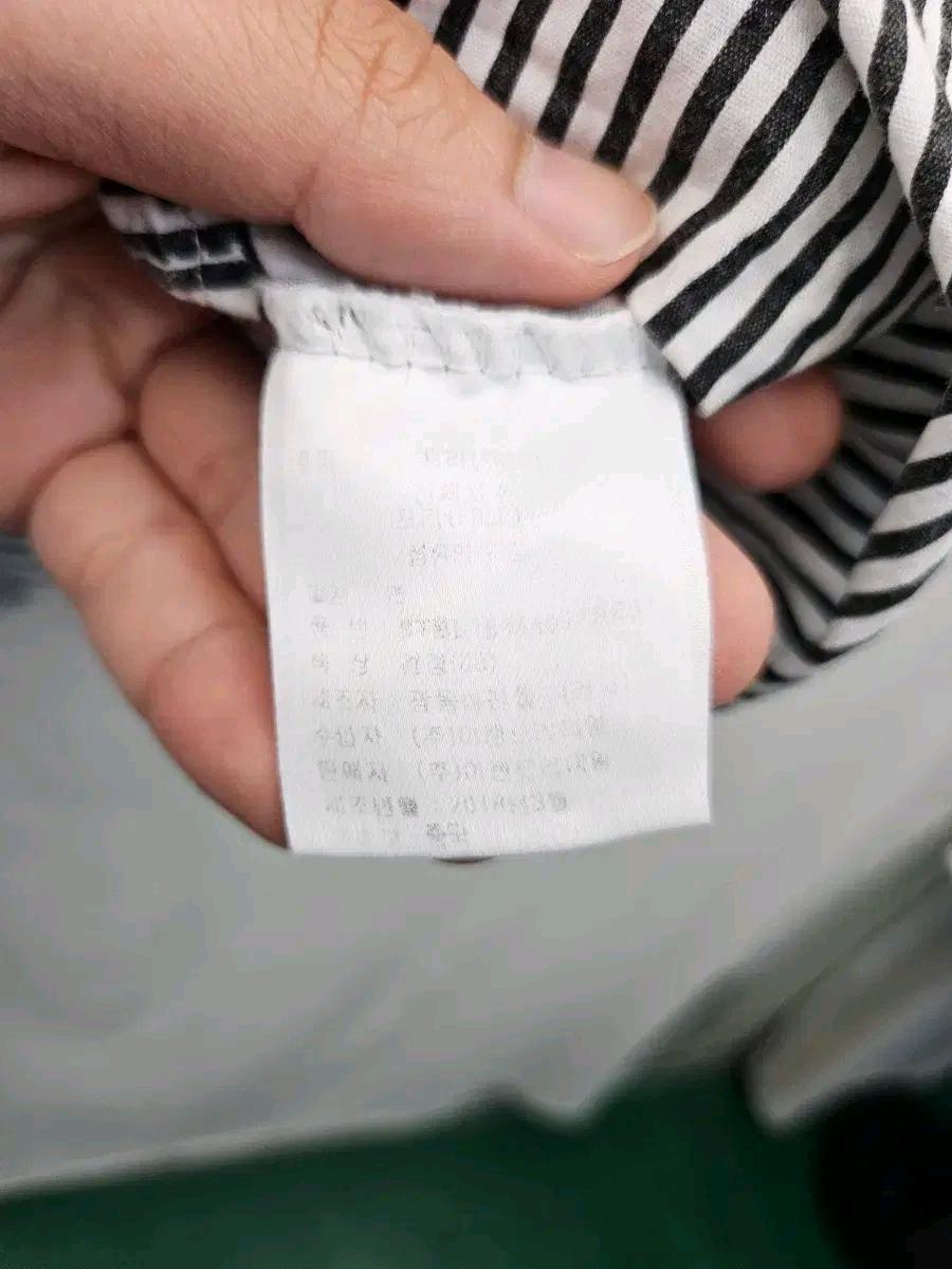 멜본 레이스 패치 블라우스 5