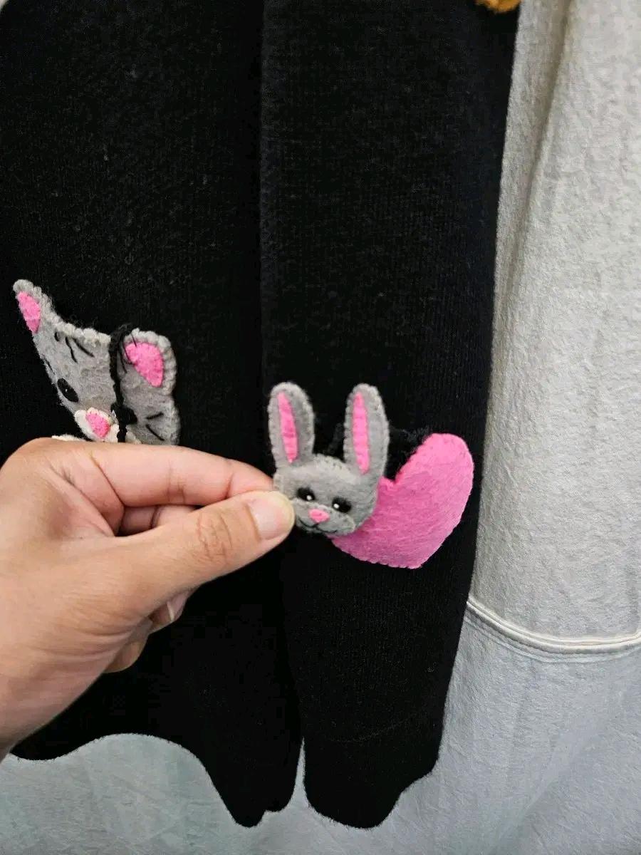 Alice + Olivia 블랙 자수 포인트 가디건 5