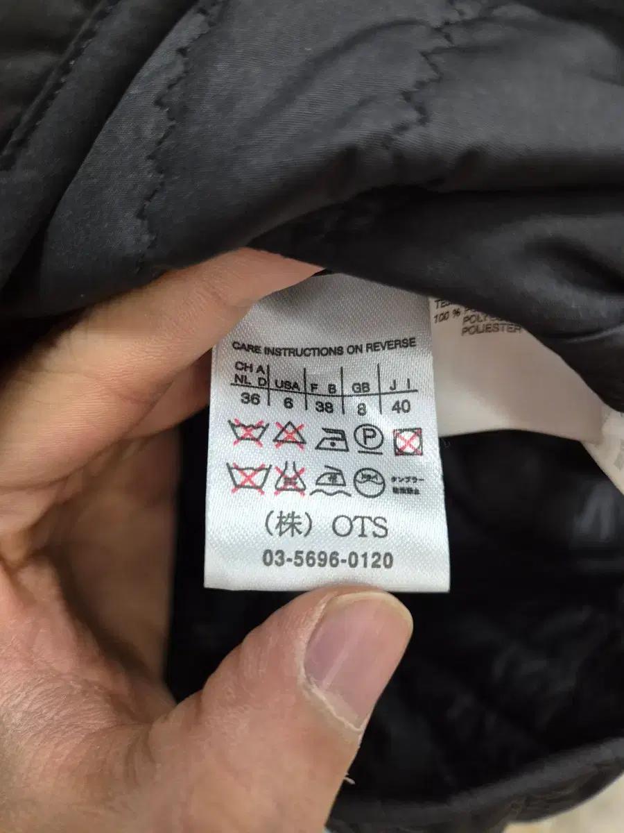 Max Mara 퀼팅 퍼 후드 조끼 블랙 7