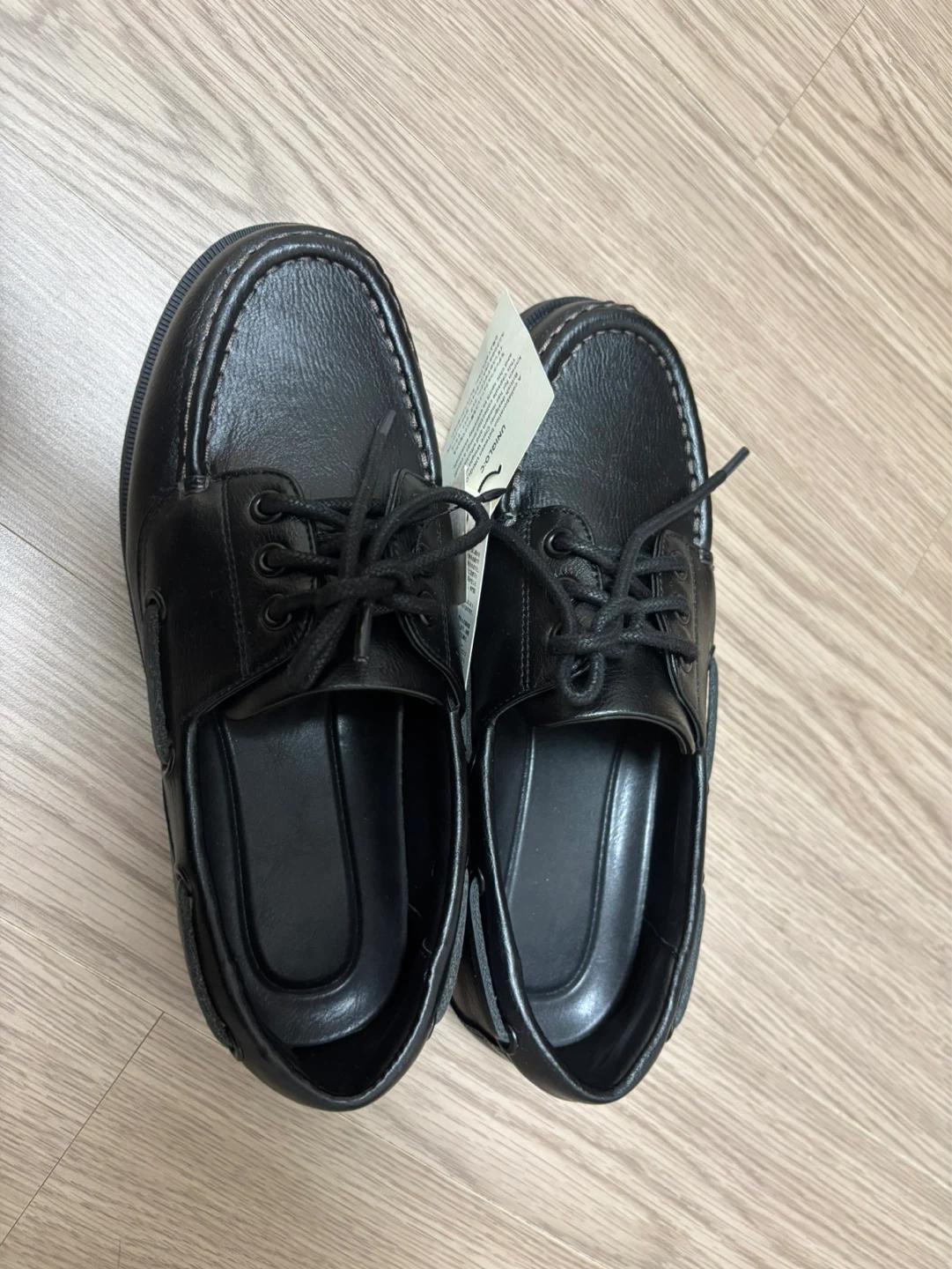 유니클로 데크 슈즈 블랙 235 새상품 2