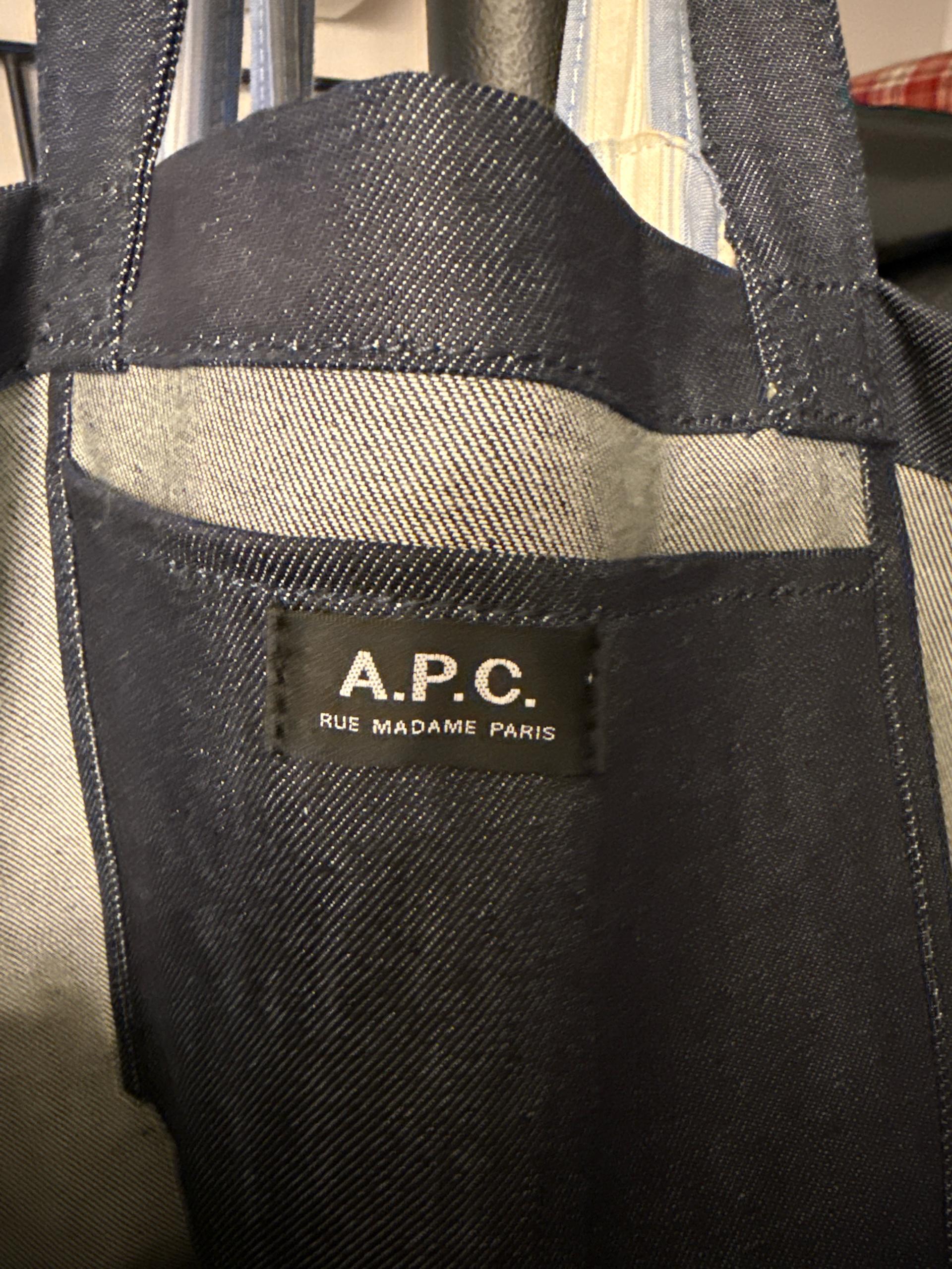 A.P.C. 다니엘라 로고 데님 에코백 네이비 5