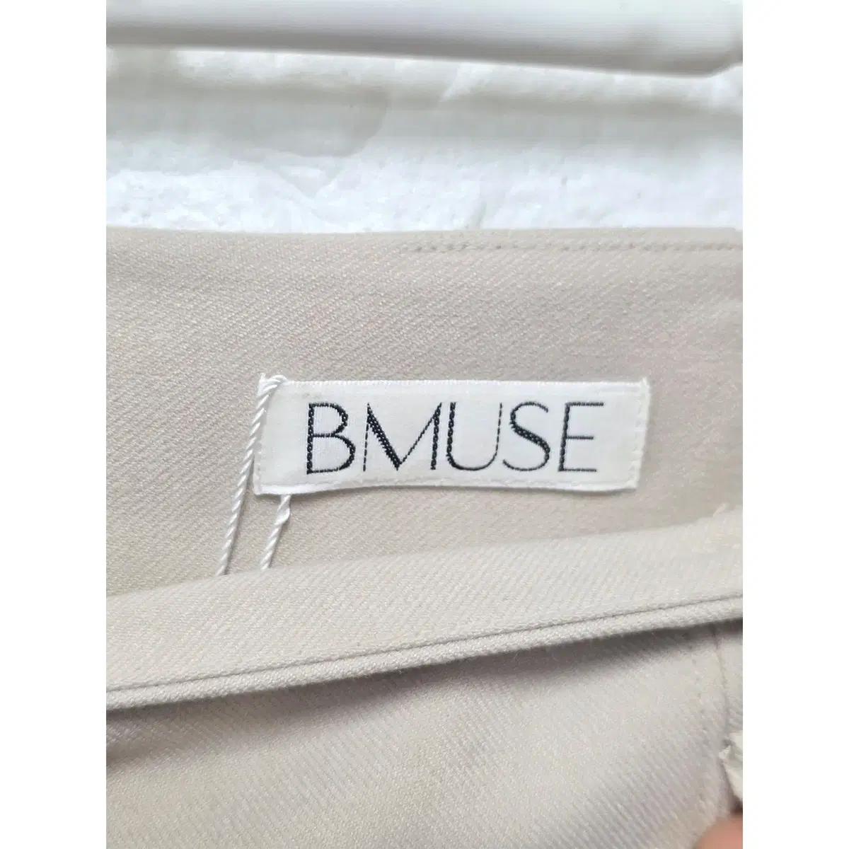 26인치 비뮤즈 BMUSE 헬렌 베이지 스커트 (새상품) D801 3