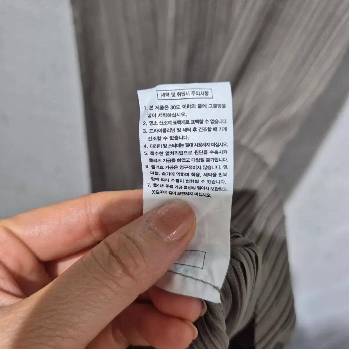 센죤 플리츠 원피스 ss25 7