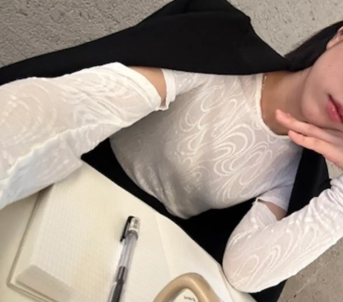 아워레가시 컷아웃 롱슬리브 저지탑 화이트 (36size) 3
