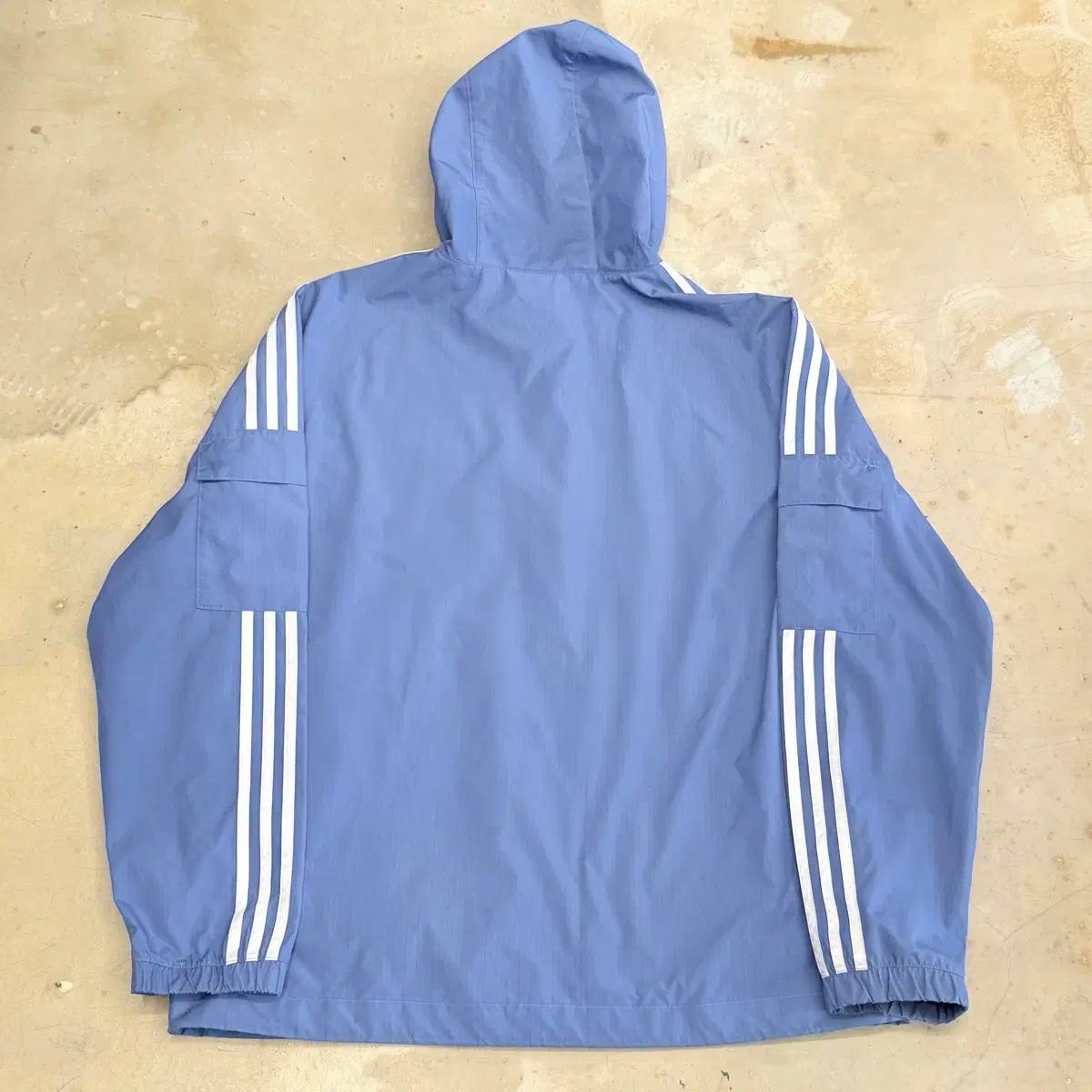 XL 아디다스 바람막이 4