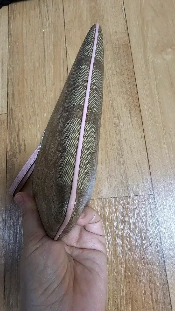 코치 파우치겸 손지갑 7